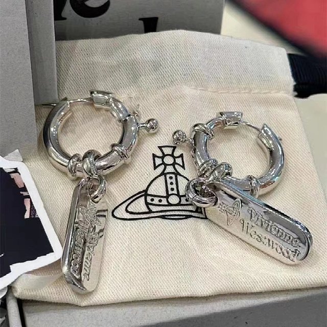 Vivienne Westwood Tag Earring: seller detail photo 2