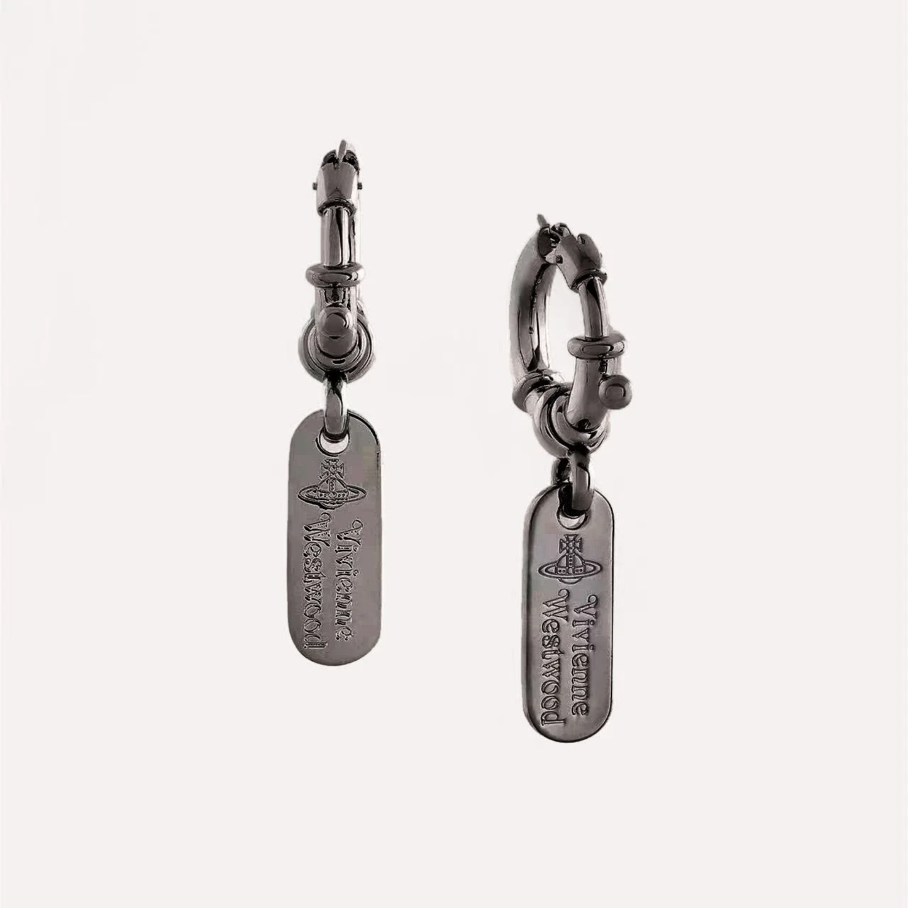 Vivienne Westwood Pendiente Tag