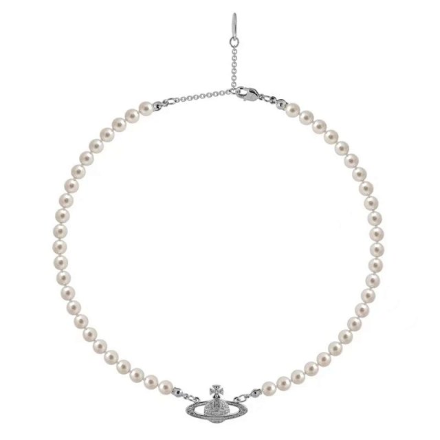 Vivienne Westwood Pearl Necklace: seller detail photo 7