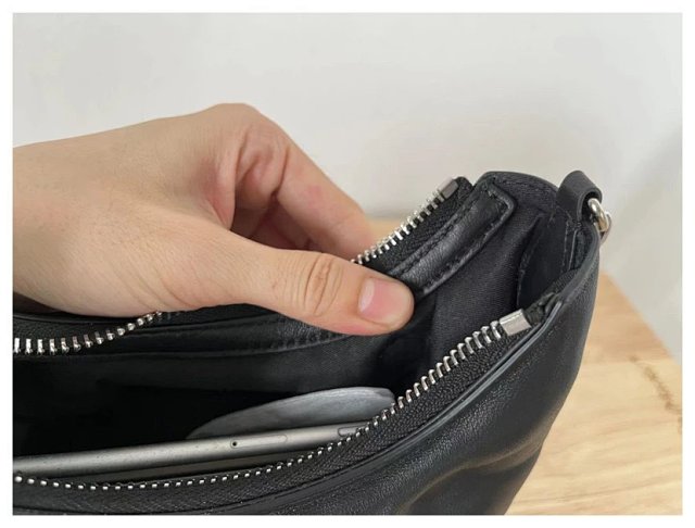 Maison Margiela Handbag: seller detail photo 6