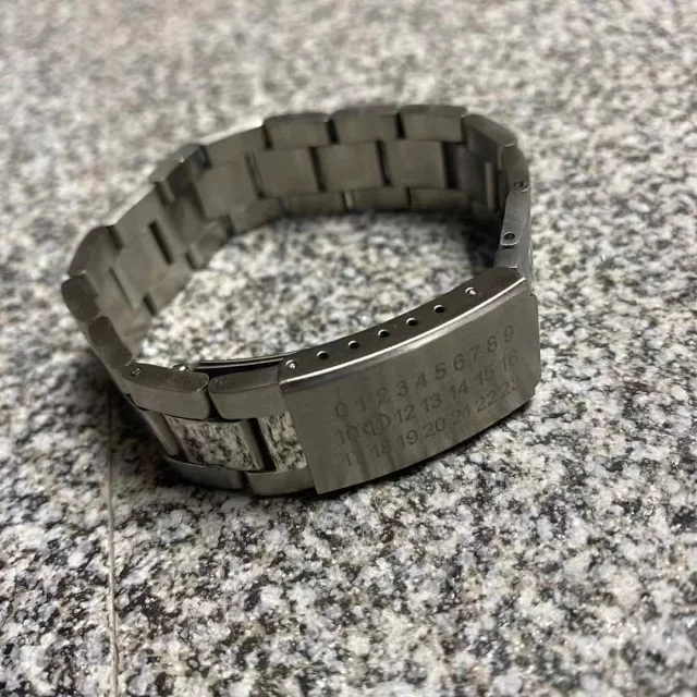 Unbranded Jewelry Number-Engraved Link Bracelet product detail image 5