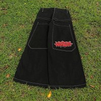 N06 Black