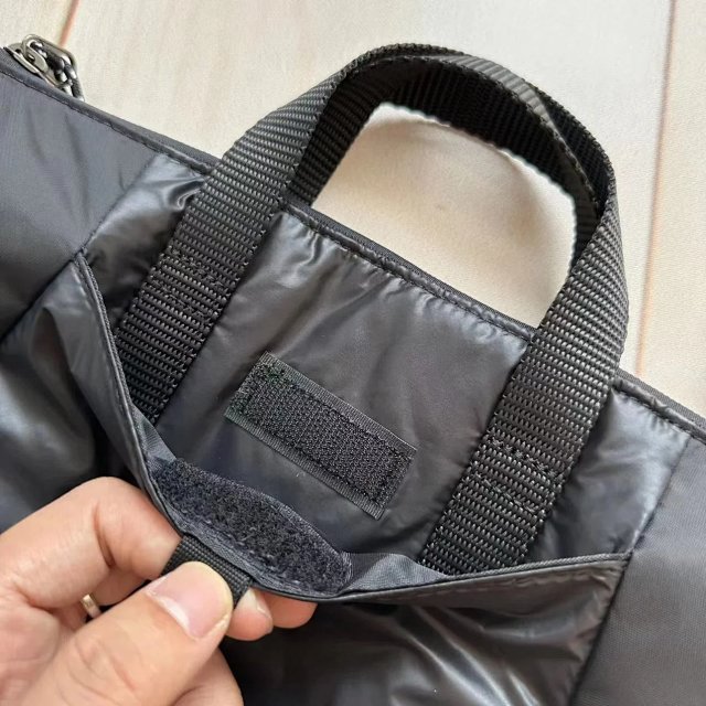 Oakley Side Bag: seller detail photo 13