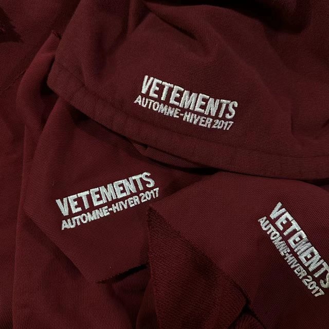 Vetements Bridges Hoodie: seller detail photo 2