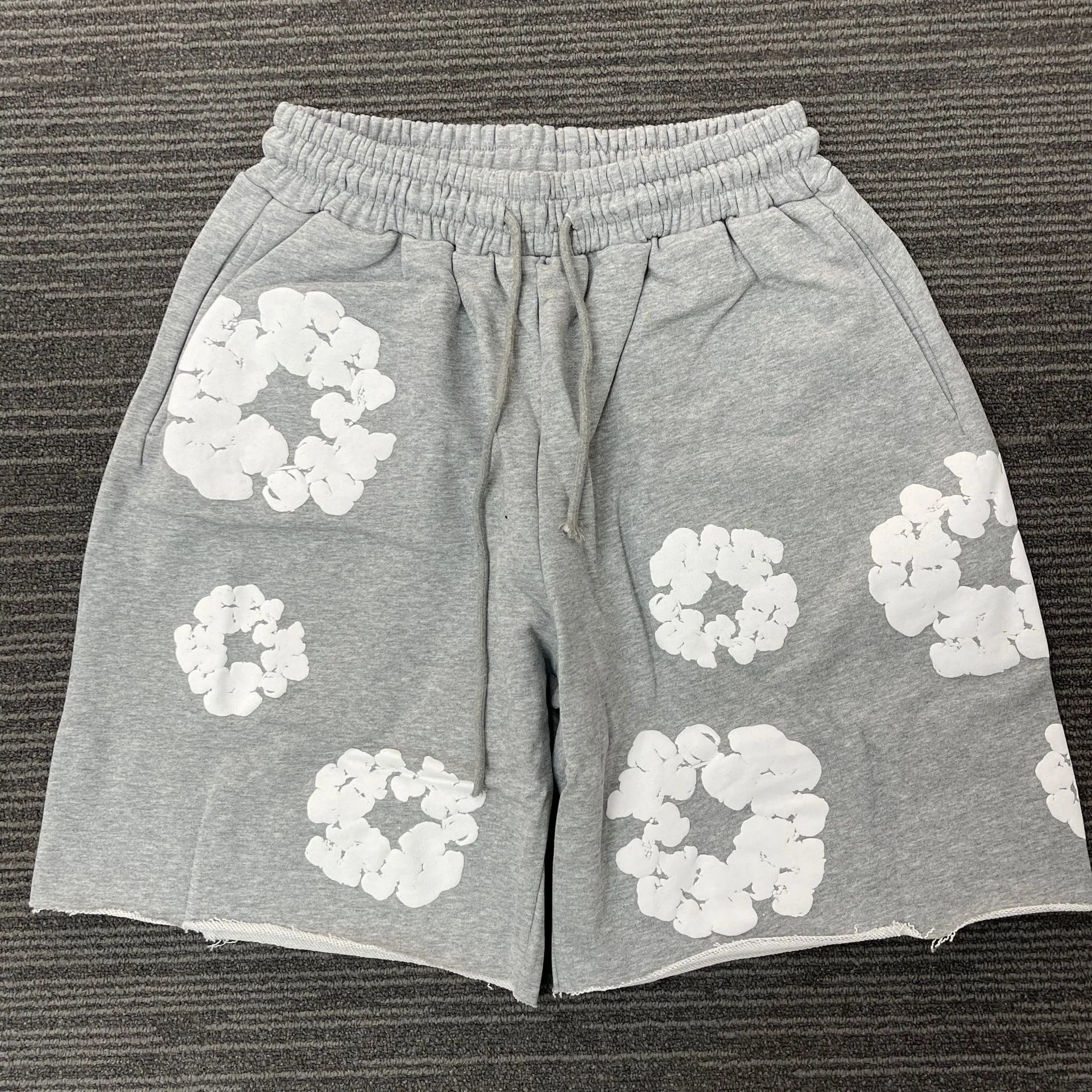 gray shorts