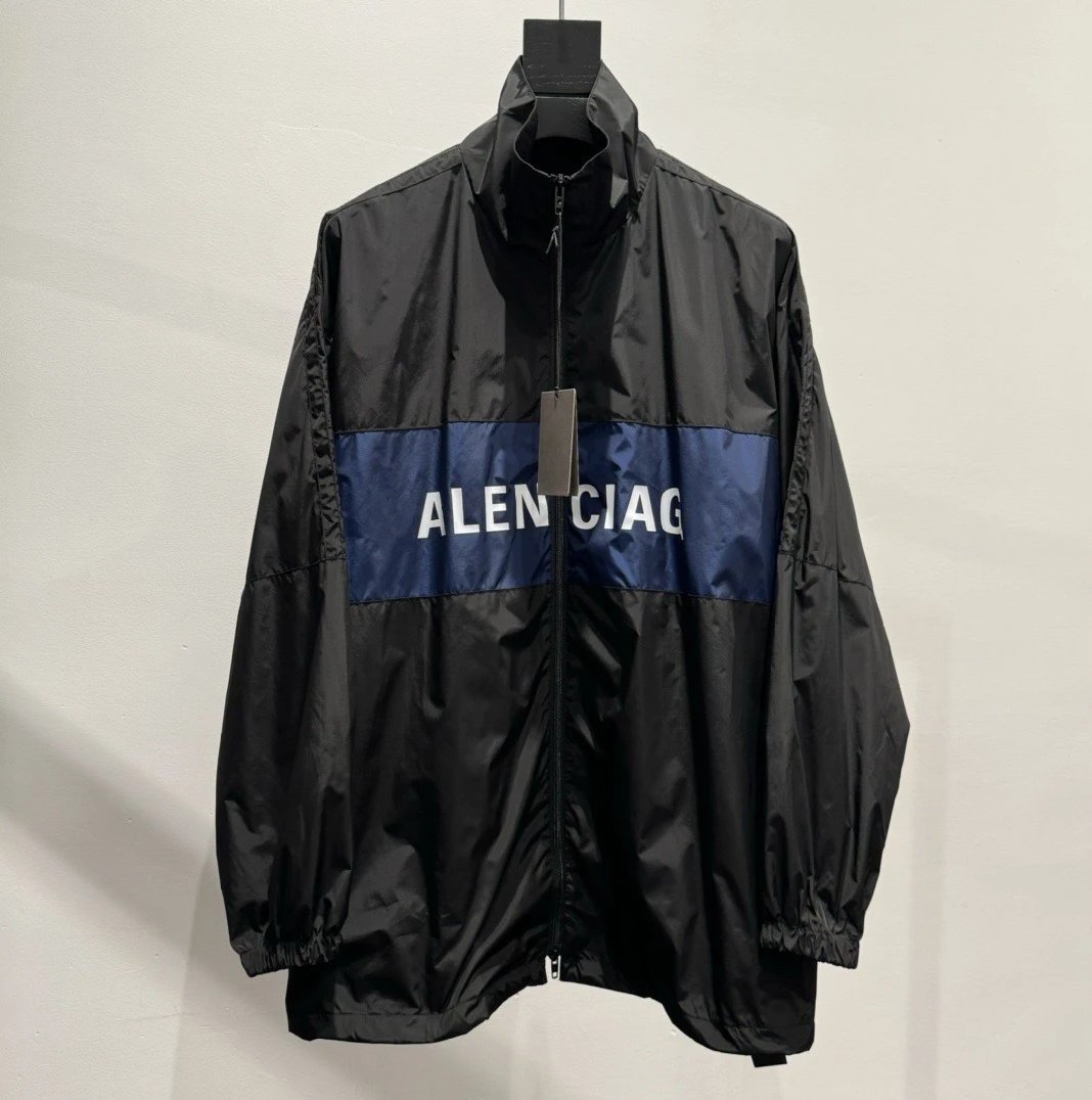 Letter Print Patchwork Sun Protection Jacket photo 2