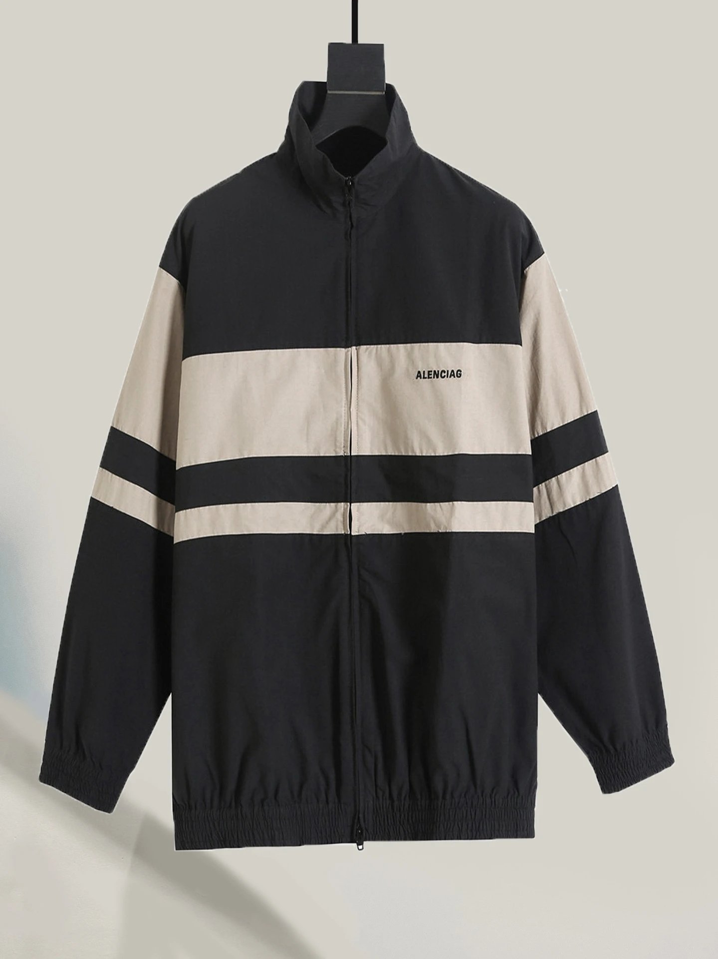 Letter Print Patchwork Sun Protection Jacket photo 7