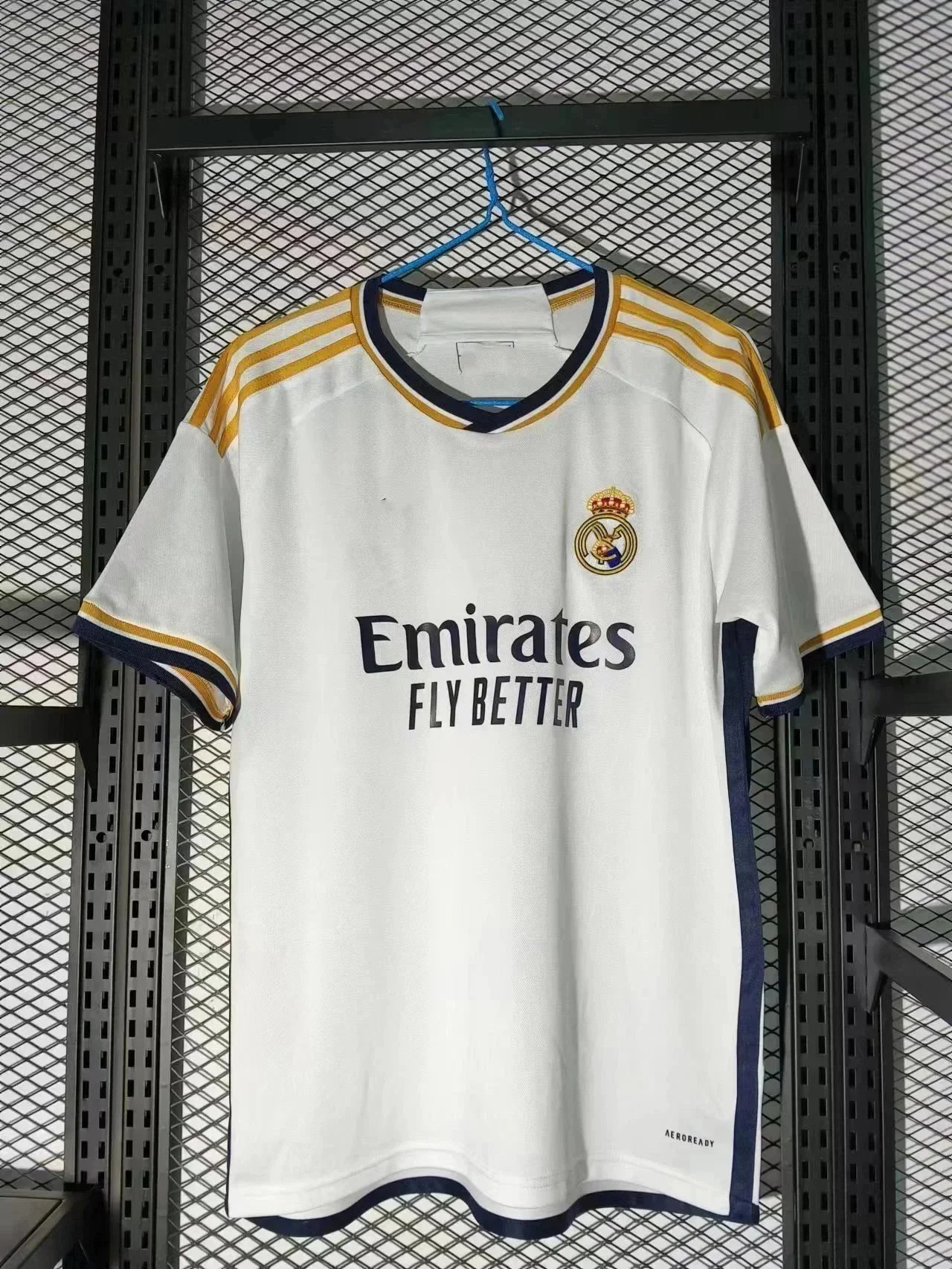 Real Madrid 10 Football Jersey photo 2