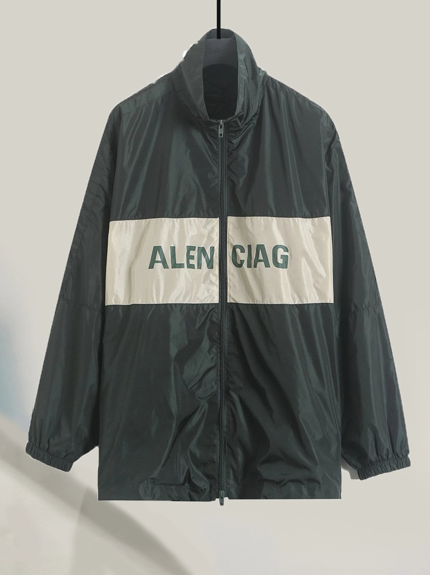Letter Print Patchwork Sun Protection Jacket photo 3