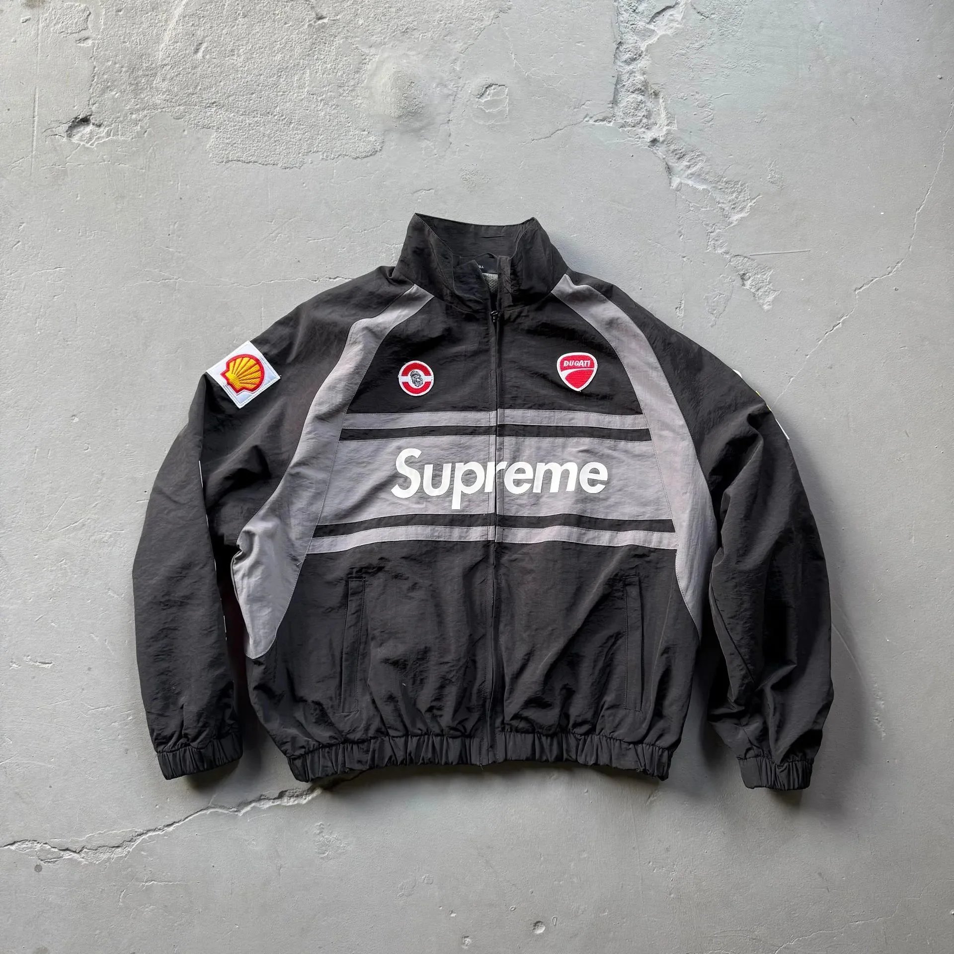 067 Black/Coat