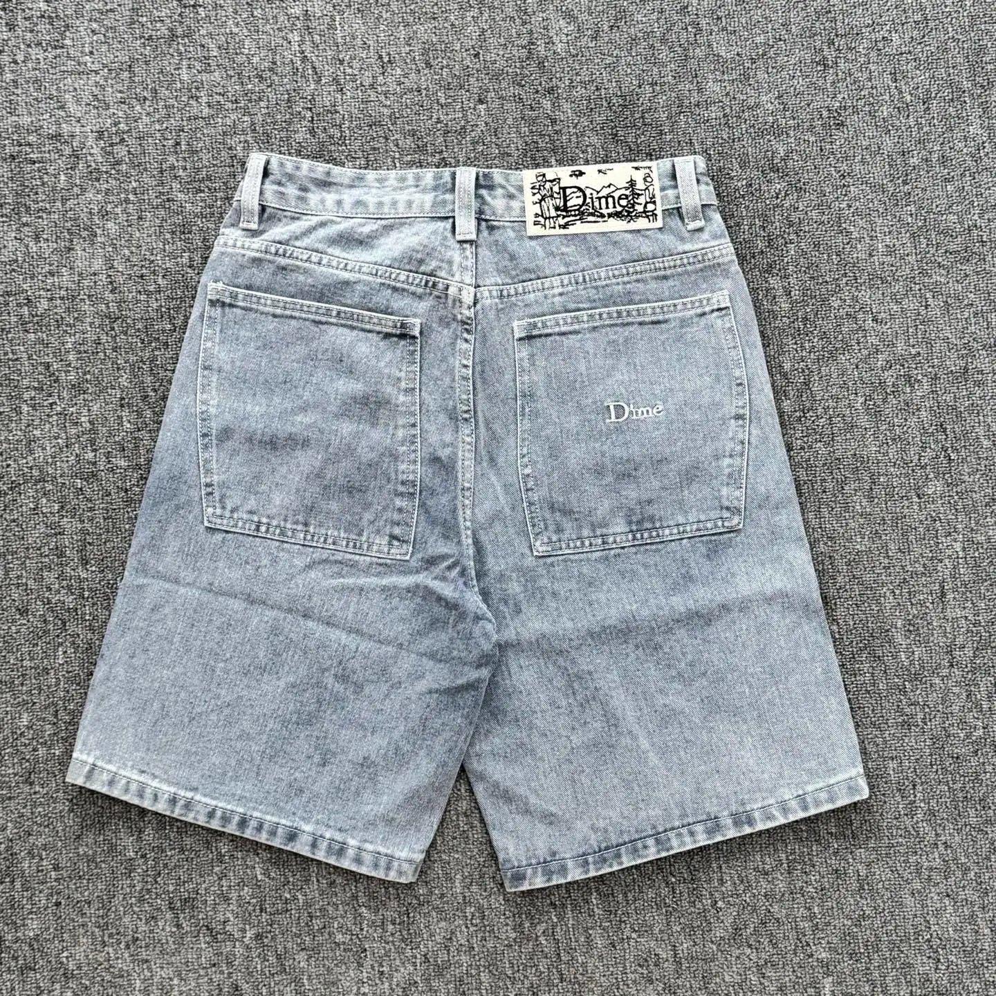 Straight Five-Pocket Denim Shorts with 3D Embroidery photo 3