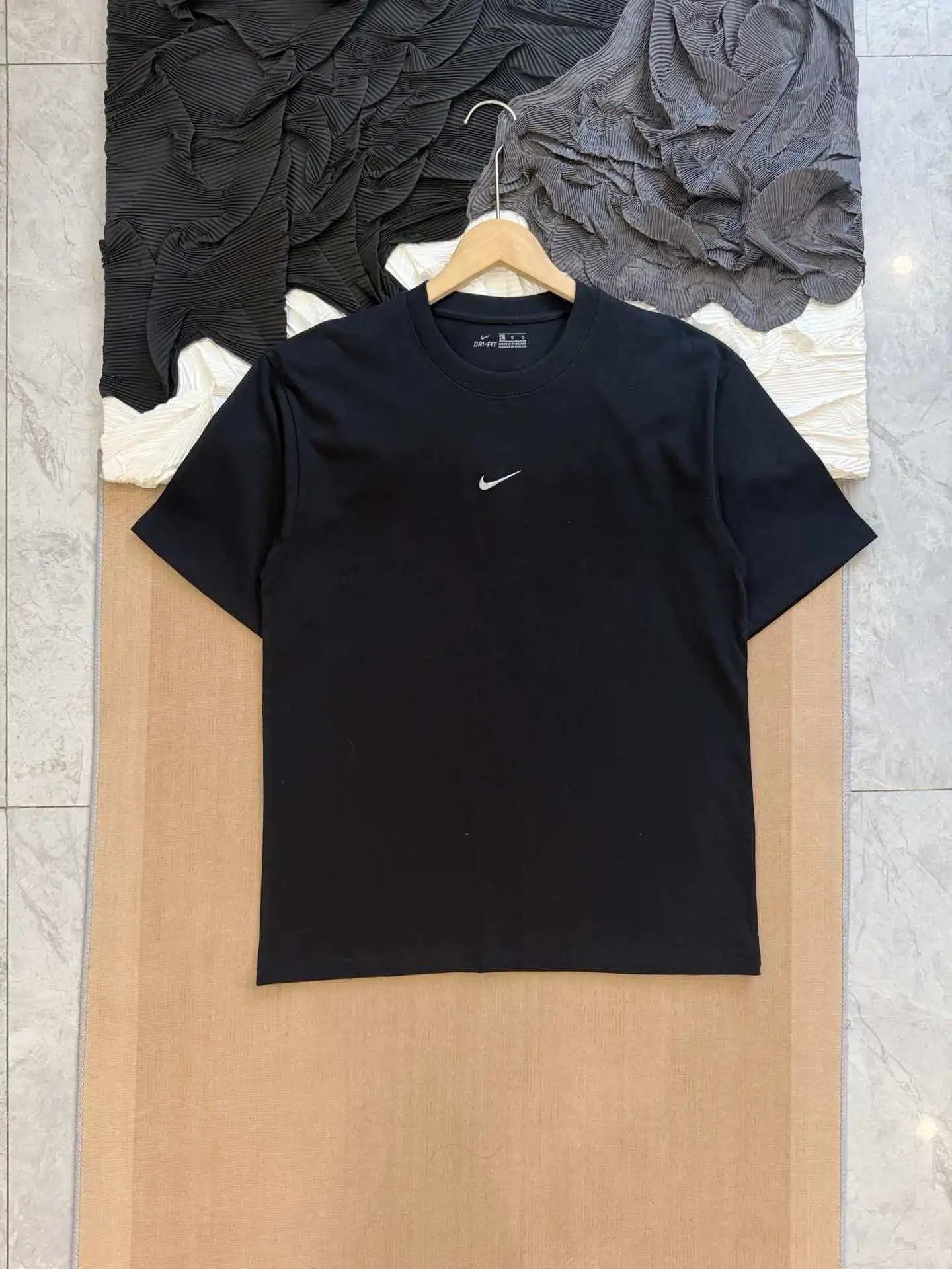 Logo Short Sleeve T-Shirt photo 8