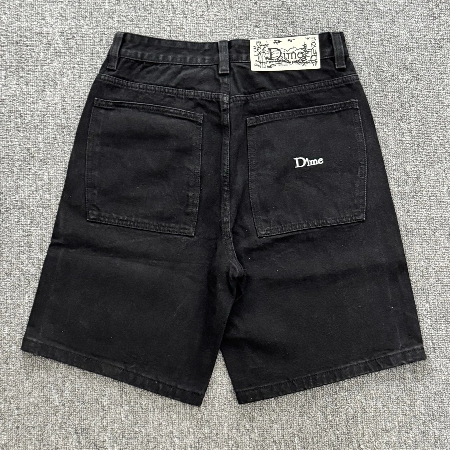 Straight Five-Pocket Denim Shorts with 3D Embroidery photo 2