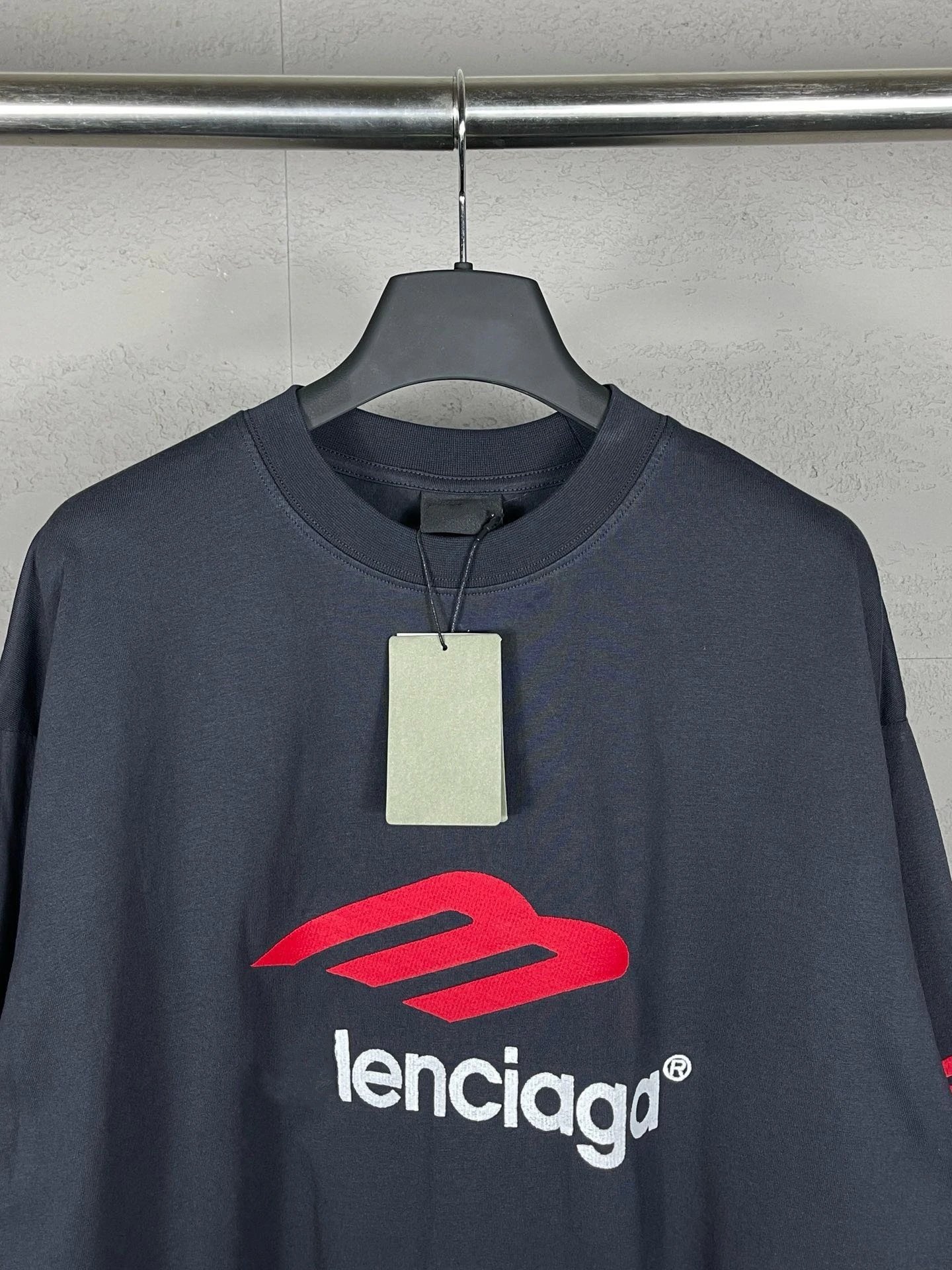 Large Logo Embroidery Letter Long-Sleeve T-Shirt photo 7