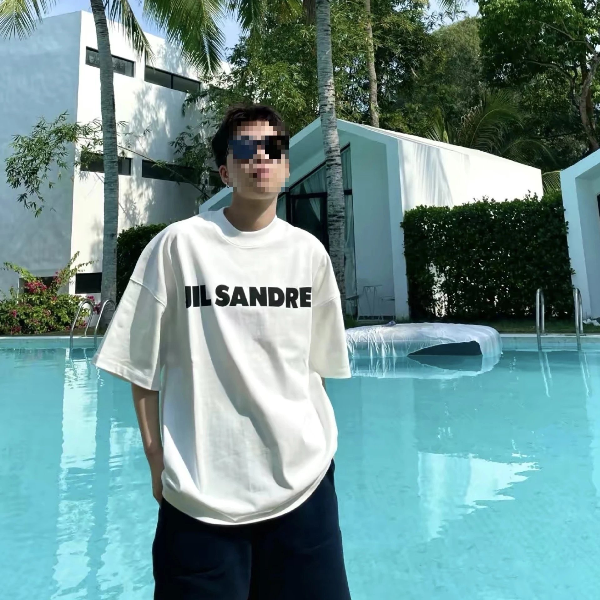 JIL Minimalist White Letter T-Shirt photo 5