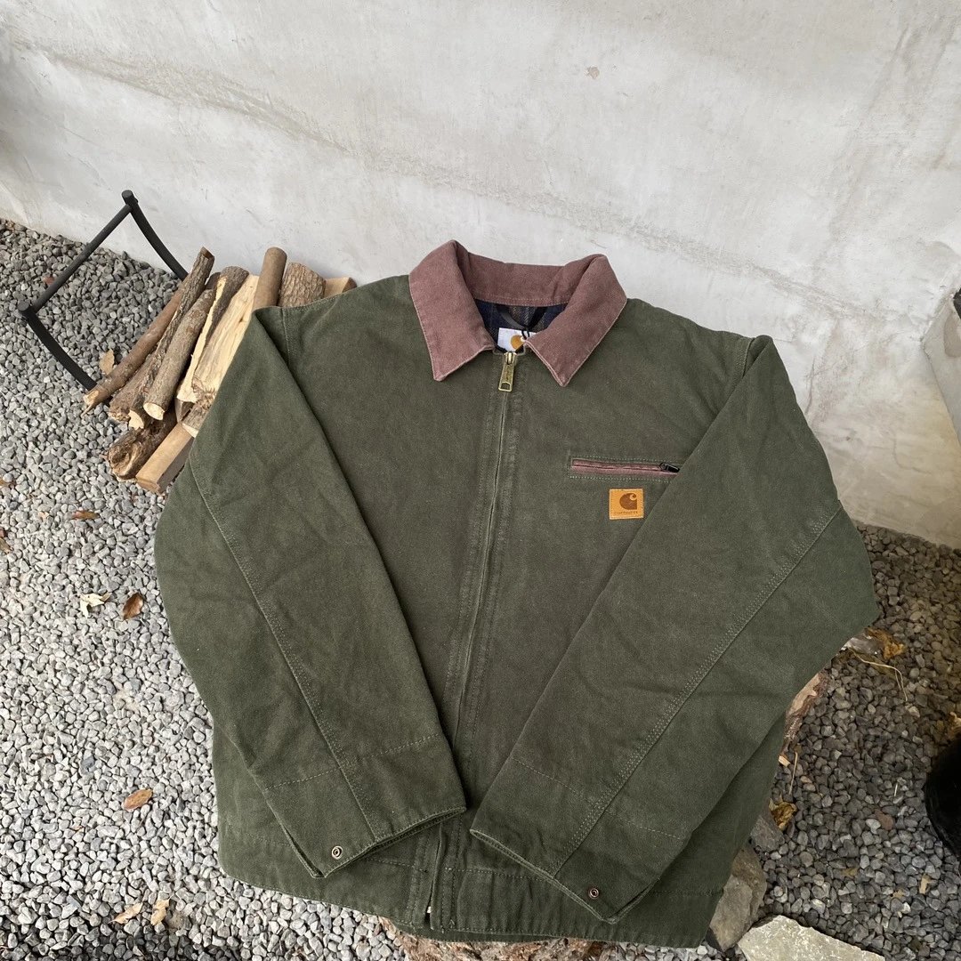 J97 Moss Green