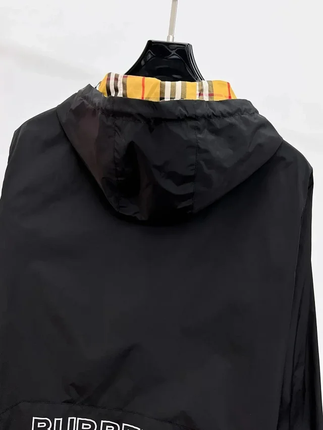 Burberry Jackets Reversible Hooded Zip Jacket with Check Side product detail image 3