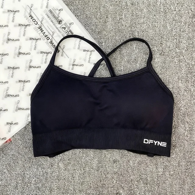 DFYNE Underwear Cross-Back Sports Bra with Ribbed Underband product detail image 32