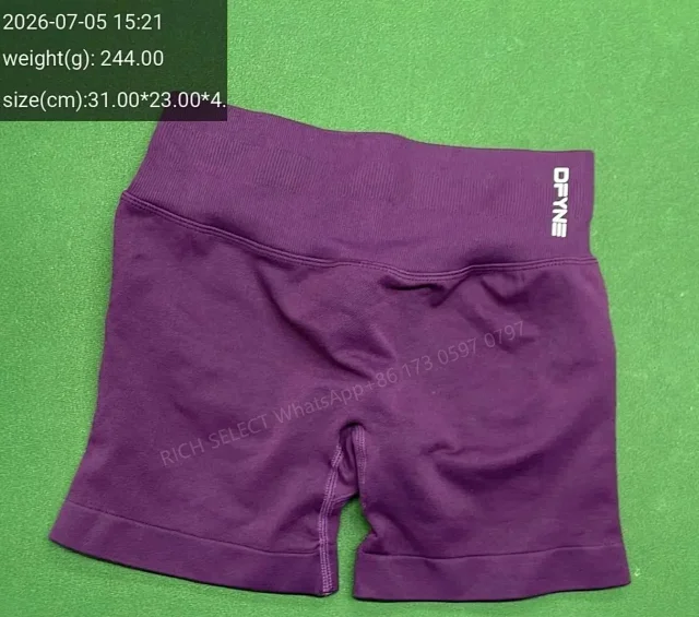 DFYNE Underwear Cross-Back Sports Bra with Ribbed Underband product detail image 10