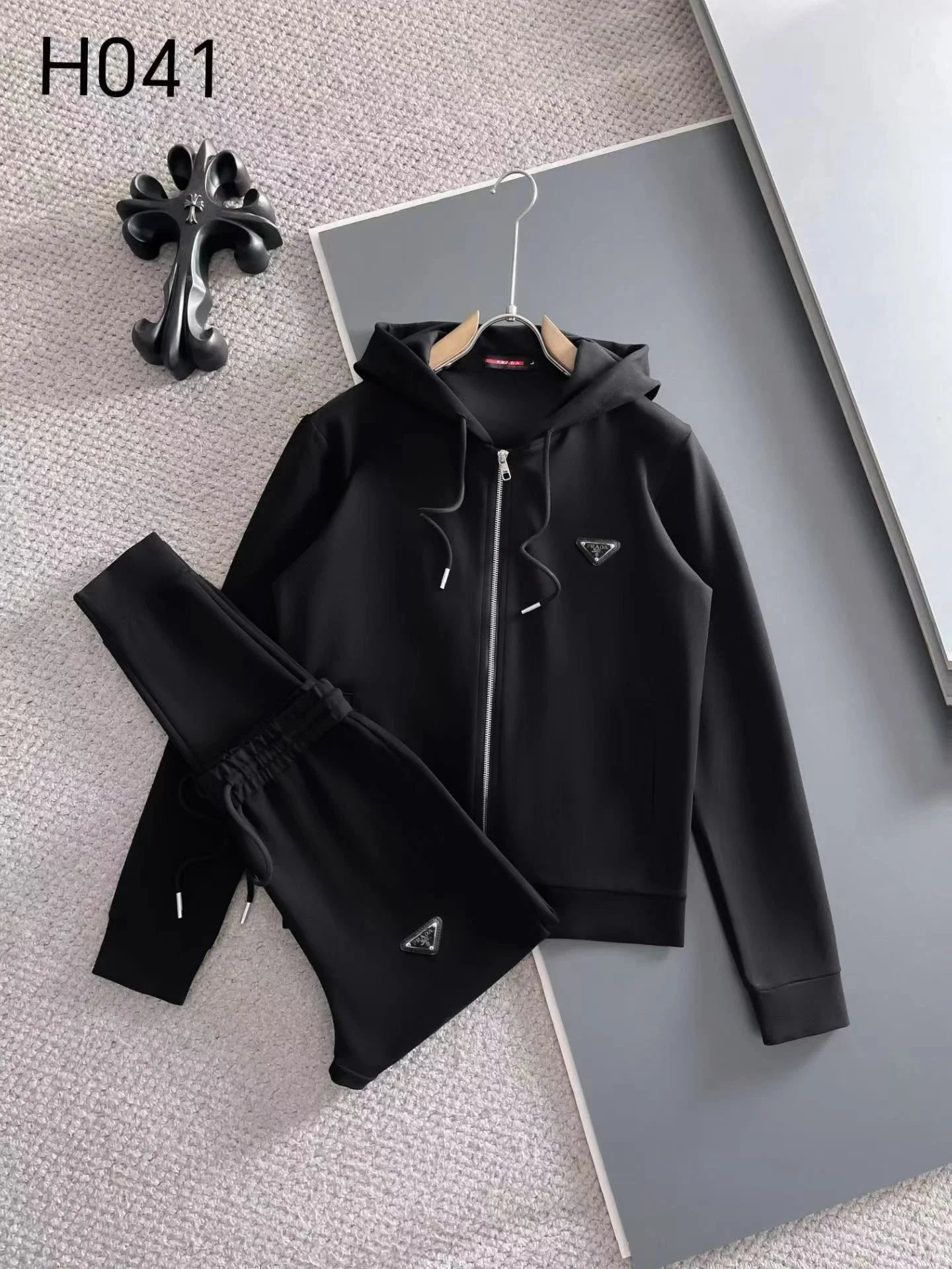 Prada Tracksuits Black zip-up hooded tracksuit with triangle logo patches — hot prada suit03