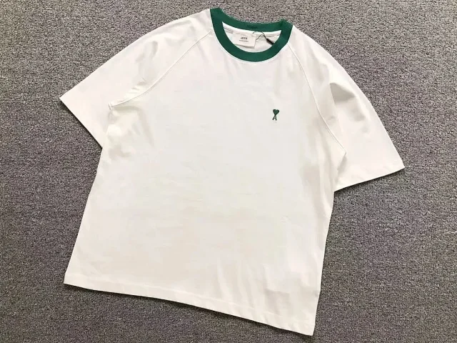 AMI Paris T-Shirts Contrast-trim crew-neck T-shirt with de Coeur chest logo product detail image 2