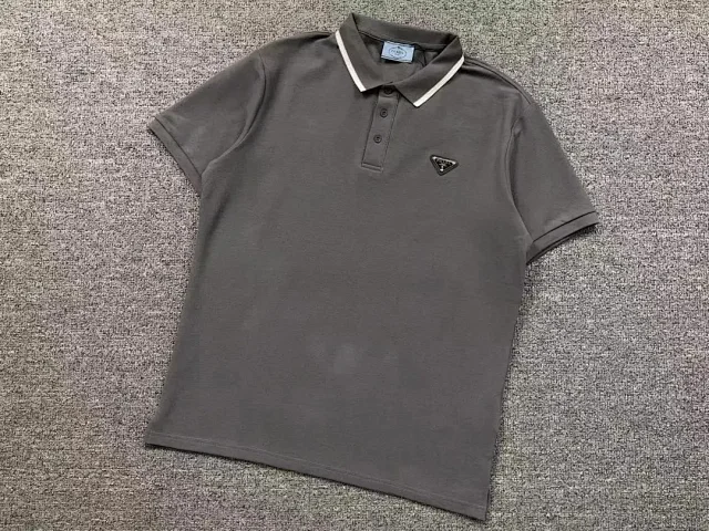 Prada Shirts Short-Sleeve Polo Shirt with Contrast Trim and Triangle Logo Patch product detail image 2