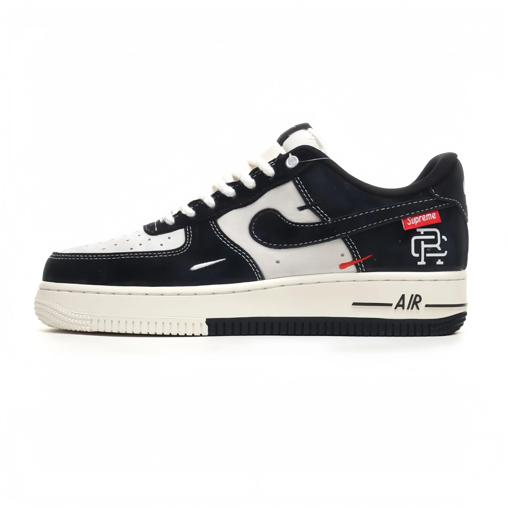 Supreme co branded Mi Hei Xiao San Gou