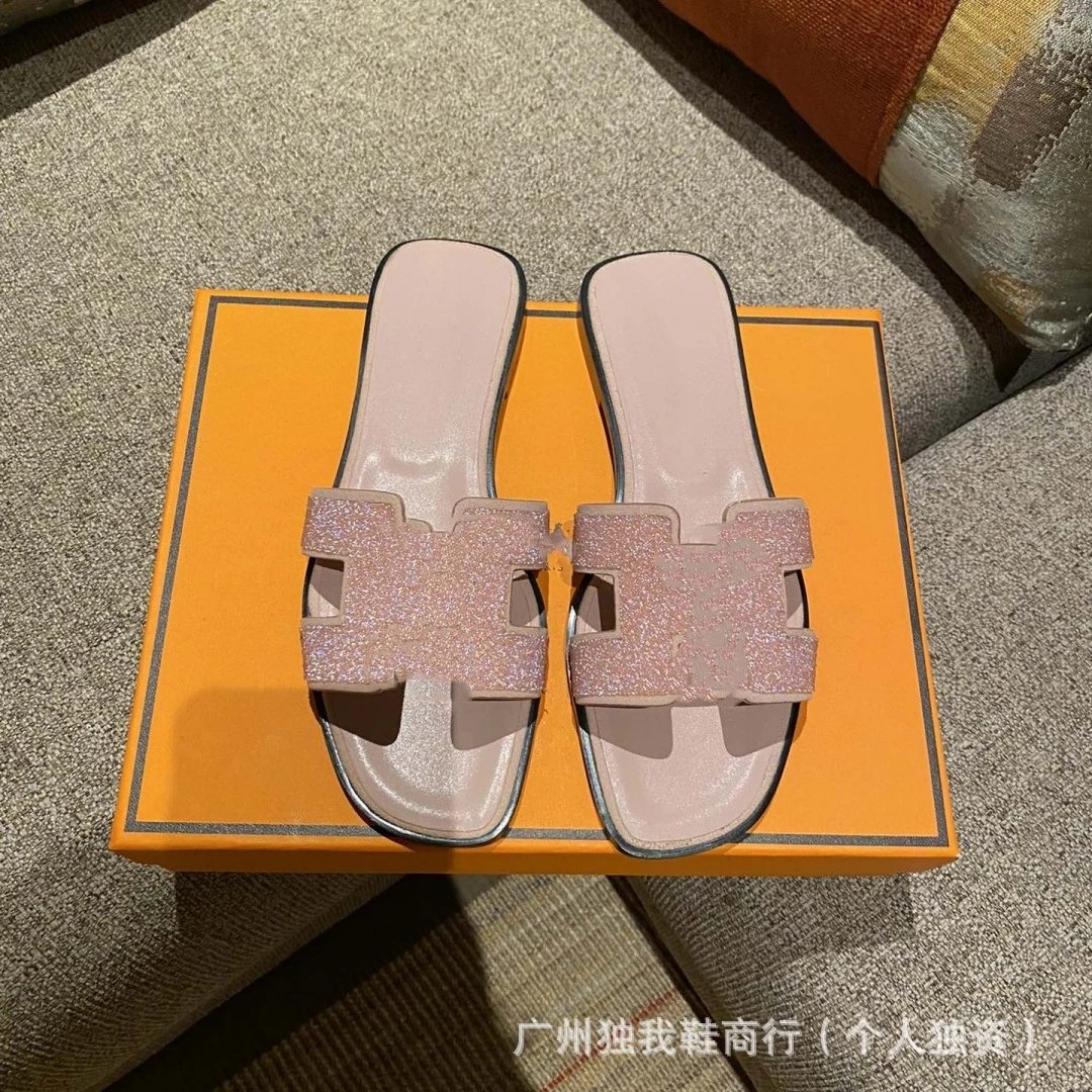 Hermès Sandals Oran H-Cut Slide — Pink powder beads