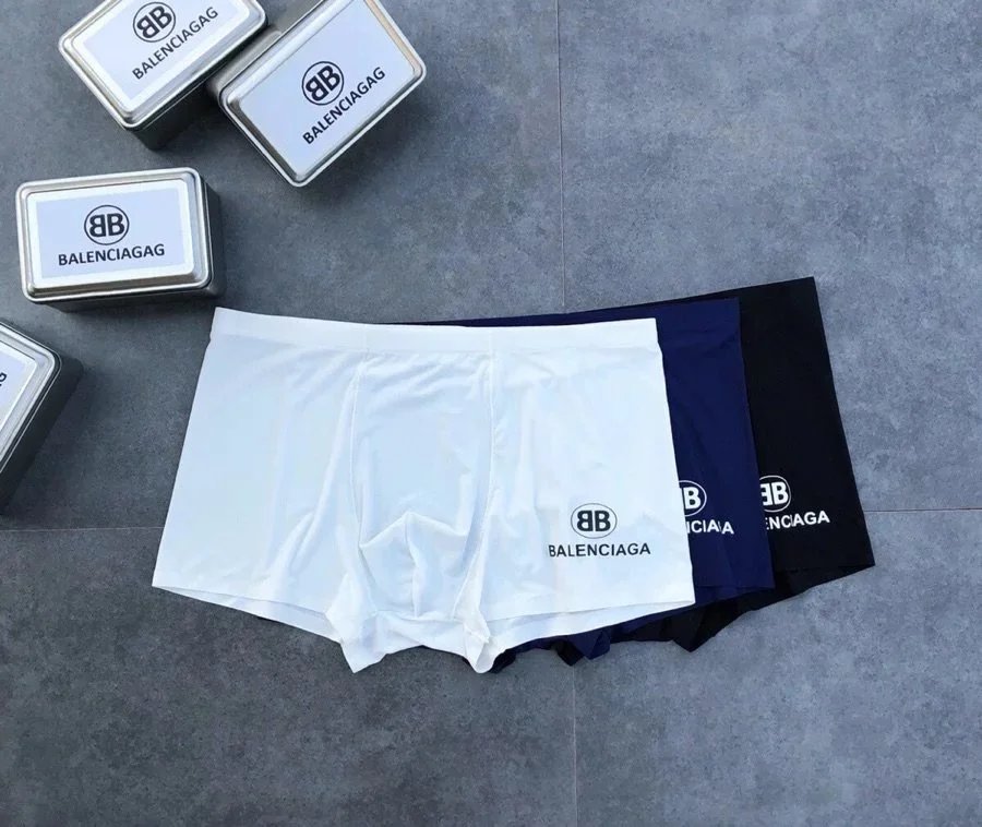 Fashionable new men's underwear, men's boxer shorts, antibacterial men's plus size underwear, four cornered underwear, trendy personality, luxurious men's pants legs?