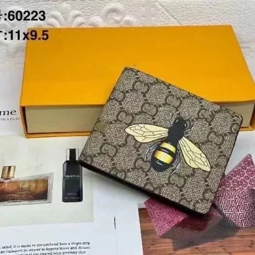 Gucci Bee Embroidered GG Marmont Short Wallet Beige - 1
