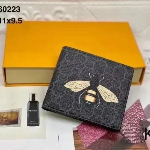 Gucci Bee Embroidered GG Marmont Bi-Fold Wallet Black - 1