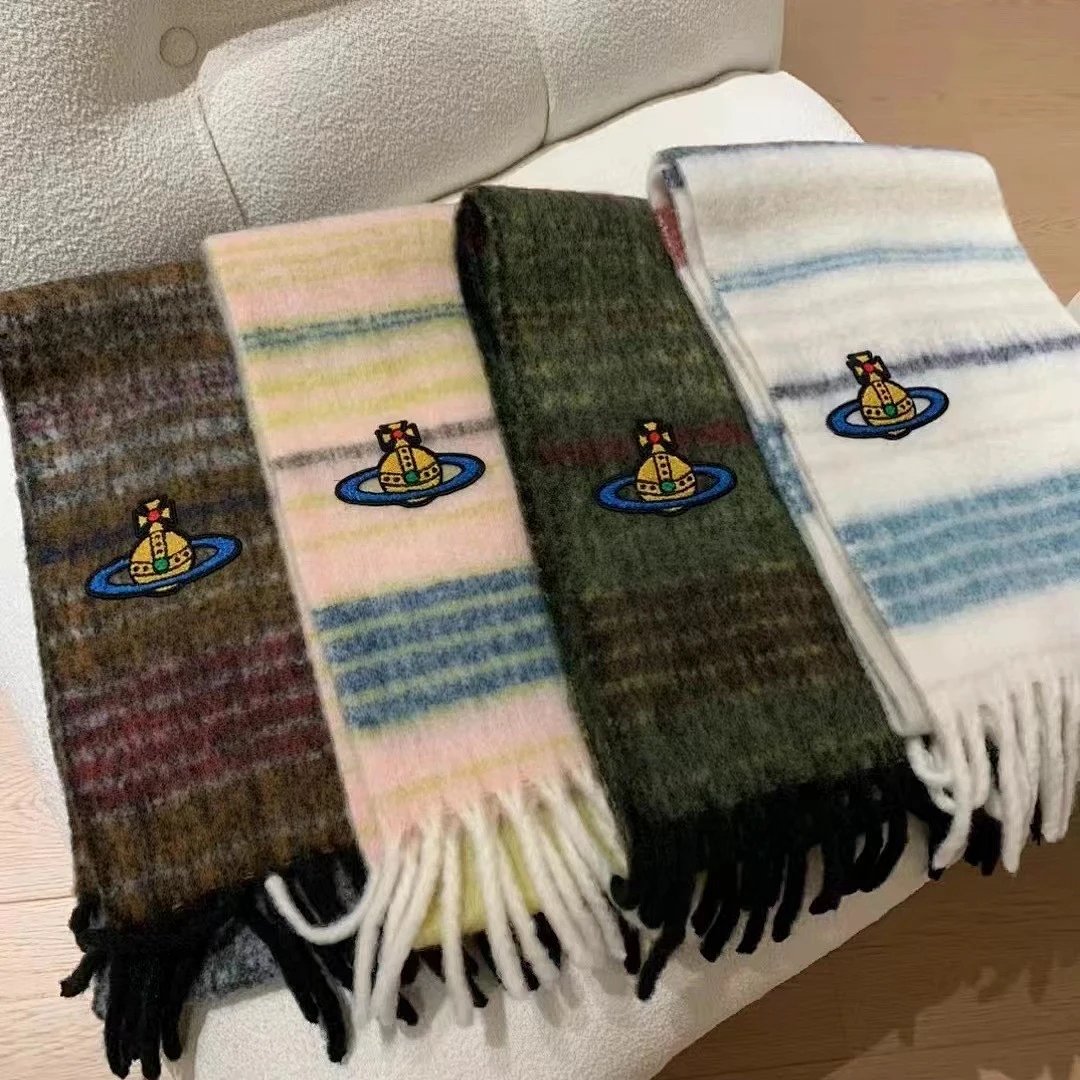 VW Scarf