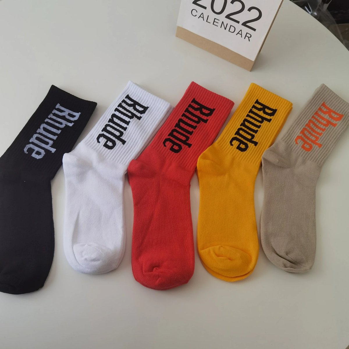 RD Letter Streetwear Mid-Calf Socks