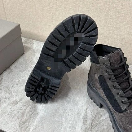 Martin Boots Workwear Style