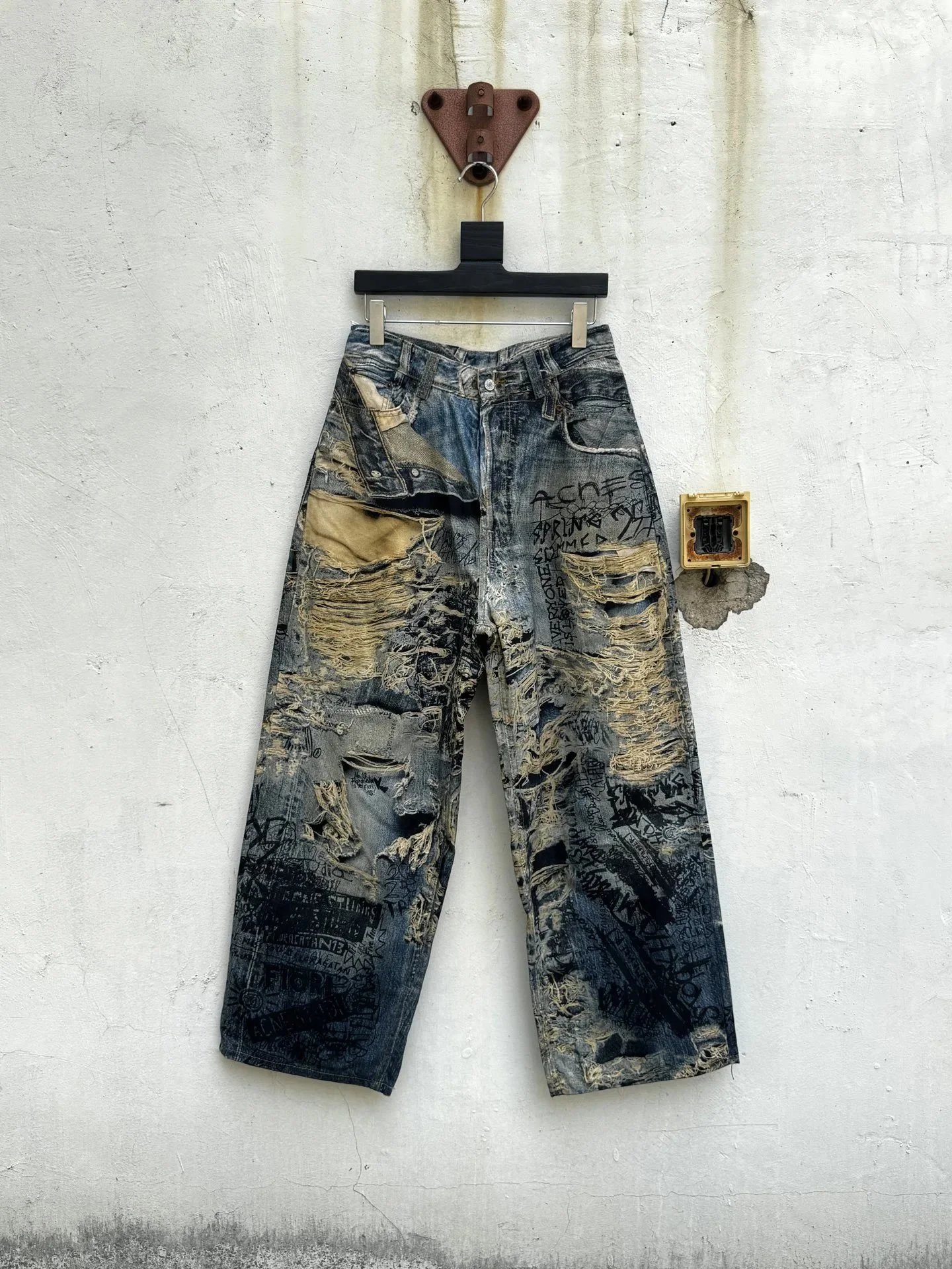 Acne Studios Jeans Wide-Leg Chain-Graphic — 20-3D-printed, ripped, super-loose fit