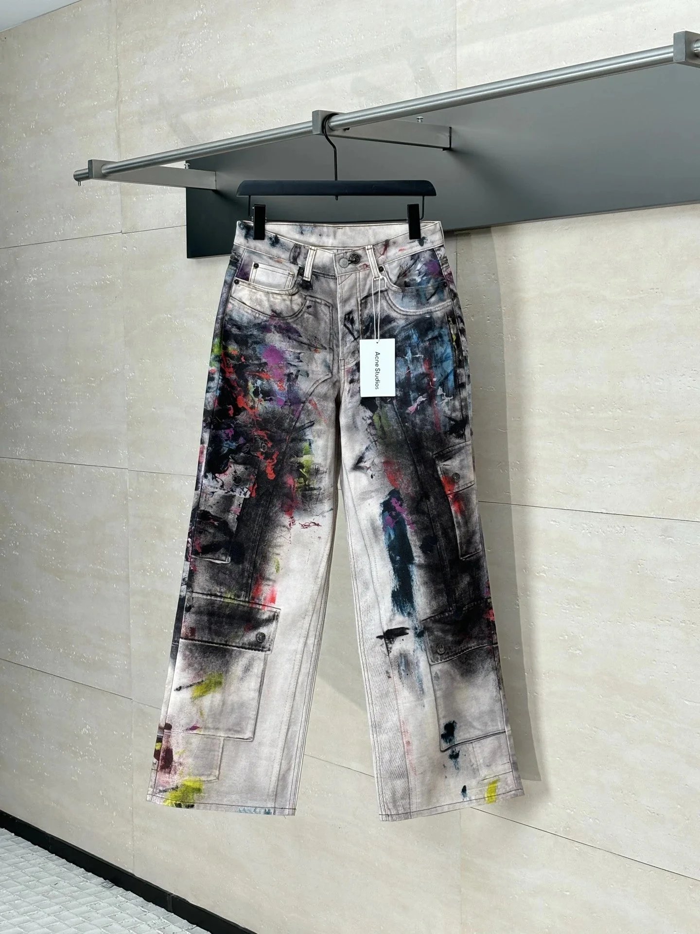 Acne Studios Jeans Wide-Leg Chain-Graphic — 26-25Fw new ink-splatter distressed style