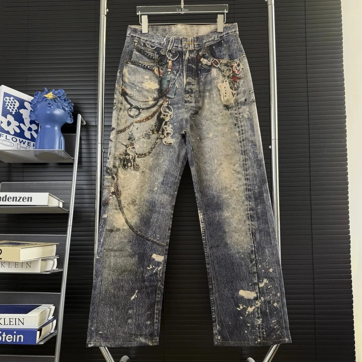 Acne Studios Jeans Wide-Leg Chain-Graphic — 19-25SS 3D-printed floral pants with a chain detail