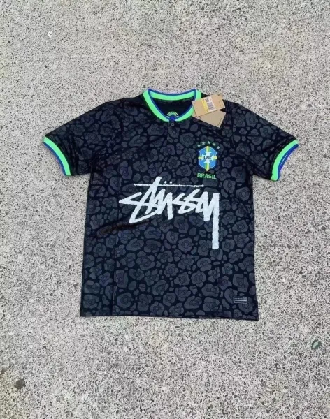 CBF Brazil x Artist Collaboration Christ the Redeemer Graphic Jersey - 11