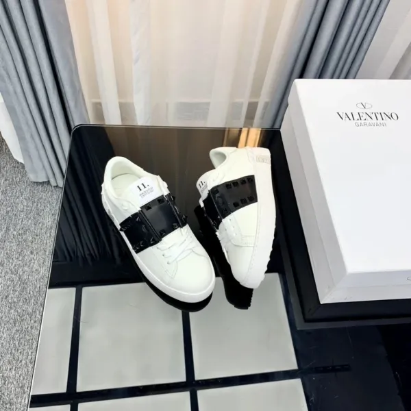 Valentino Rockstud Spike Low-Top White and Silver Sneakers - 5