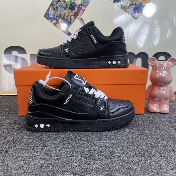 Louis Vuitton Trainer Black Sneakers - 1