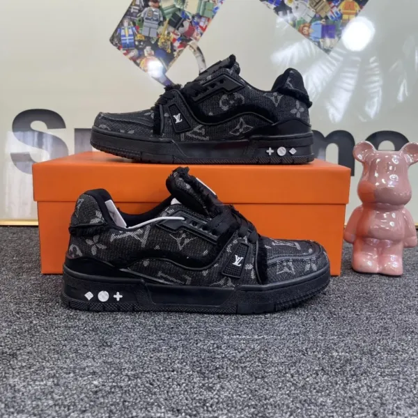 Louis Vuitton Archlight Monogram Black Sneakers - 1