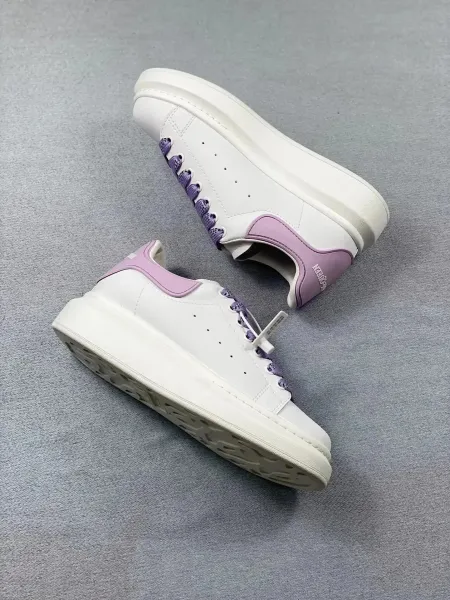 Alexander McQueen Oversized Sole Sneakers Black White - 8