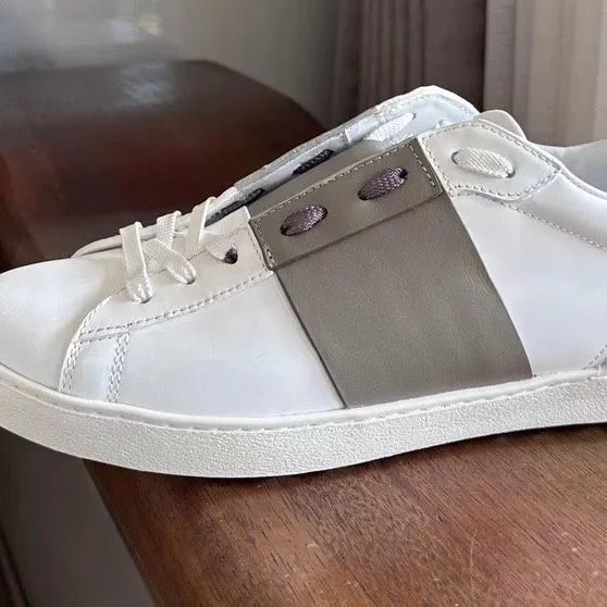 小白鞋白拼卡其色