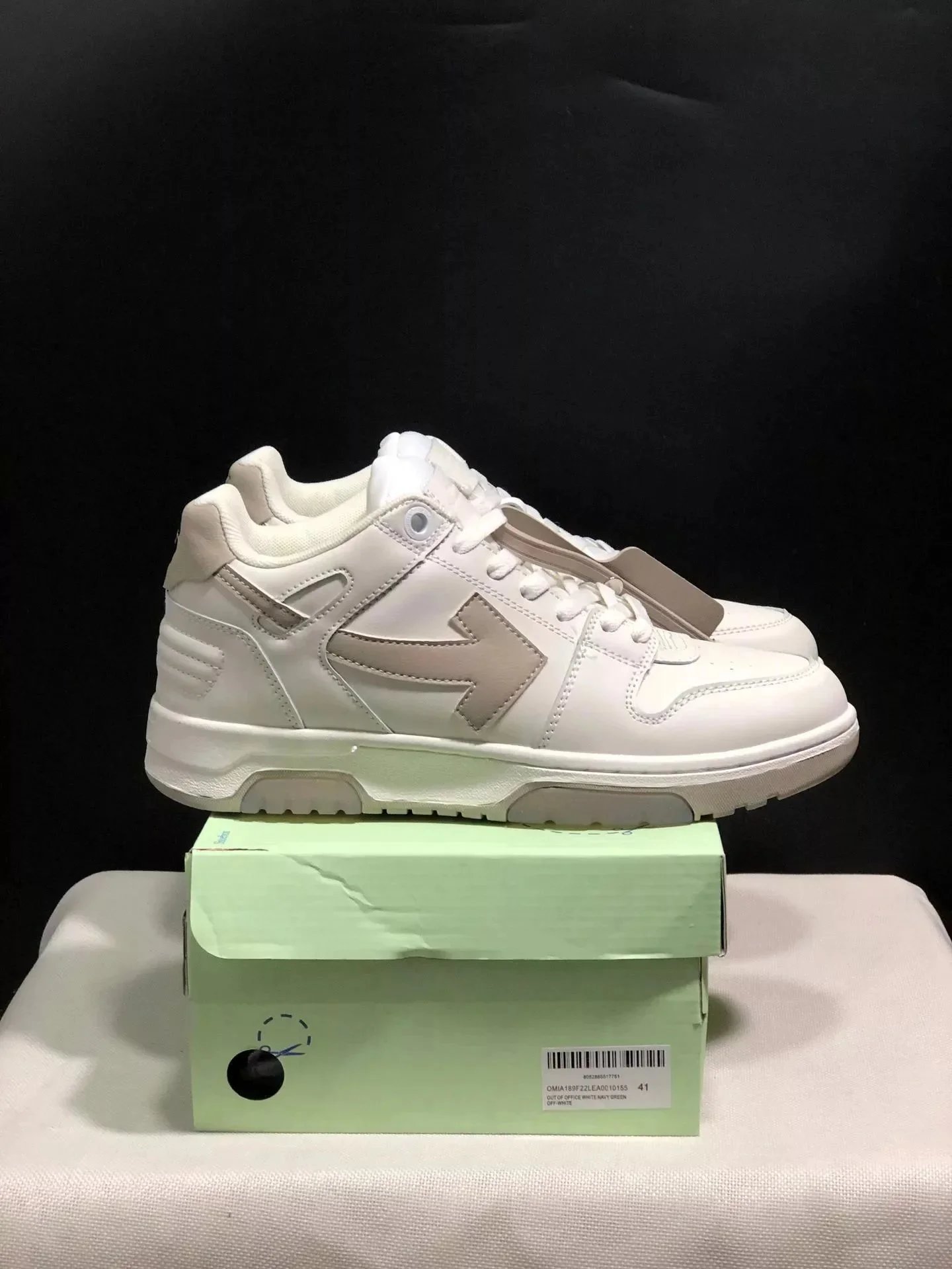Off-White Arrow Low White Sneakers - 1