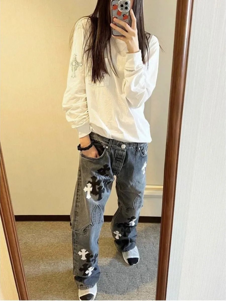Cross Print Jeans photo 8