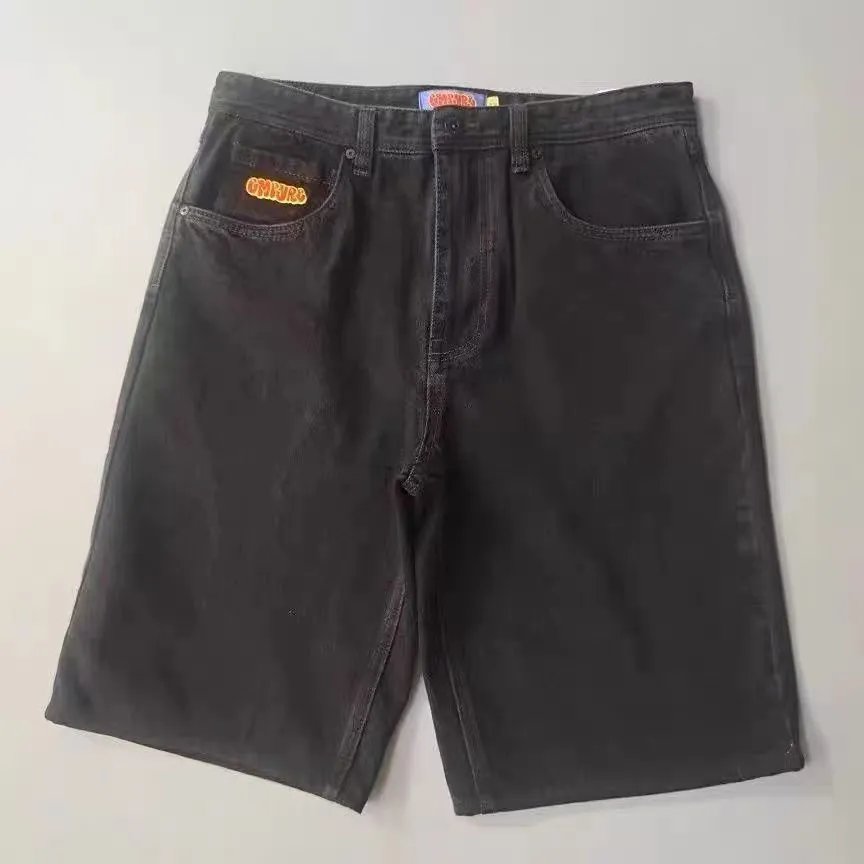 D32 Black Gray