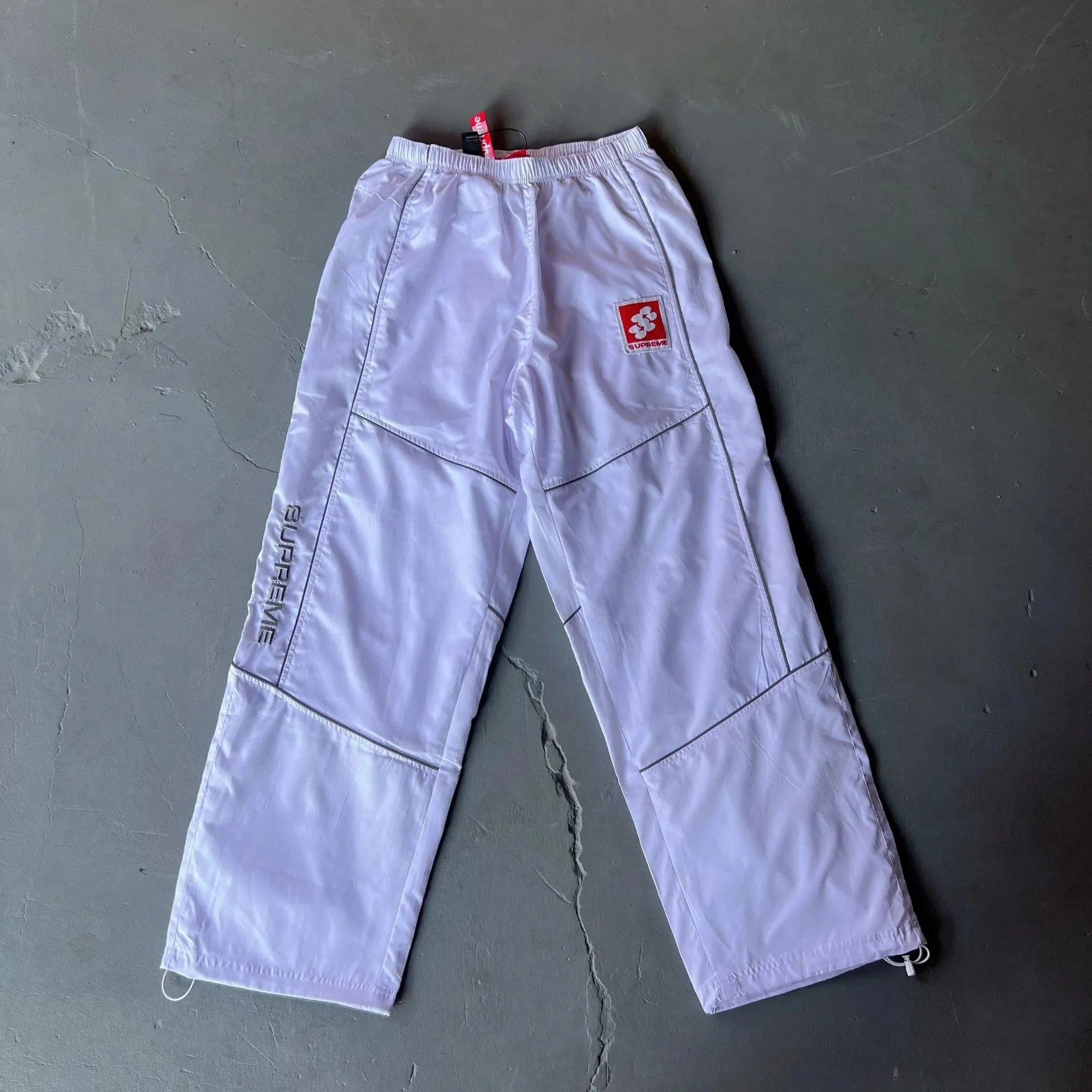 056 White / Pants