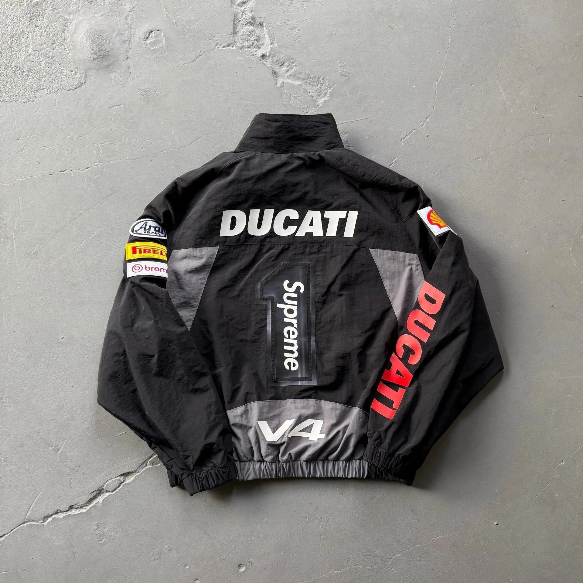 Supreme x Manchester United Windbreaker Black Jacket - 11
