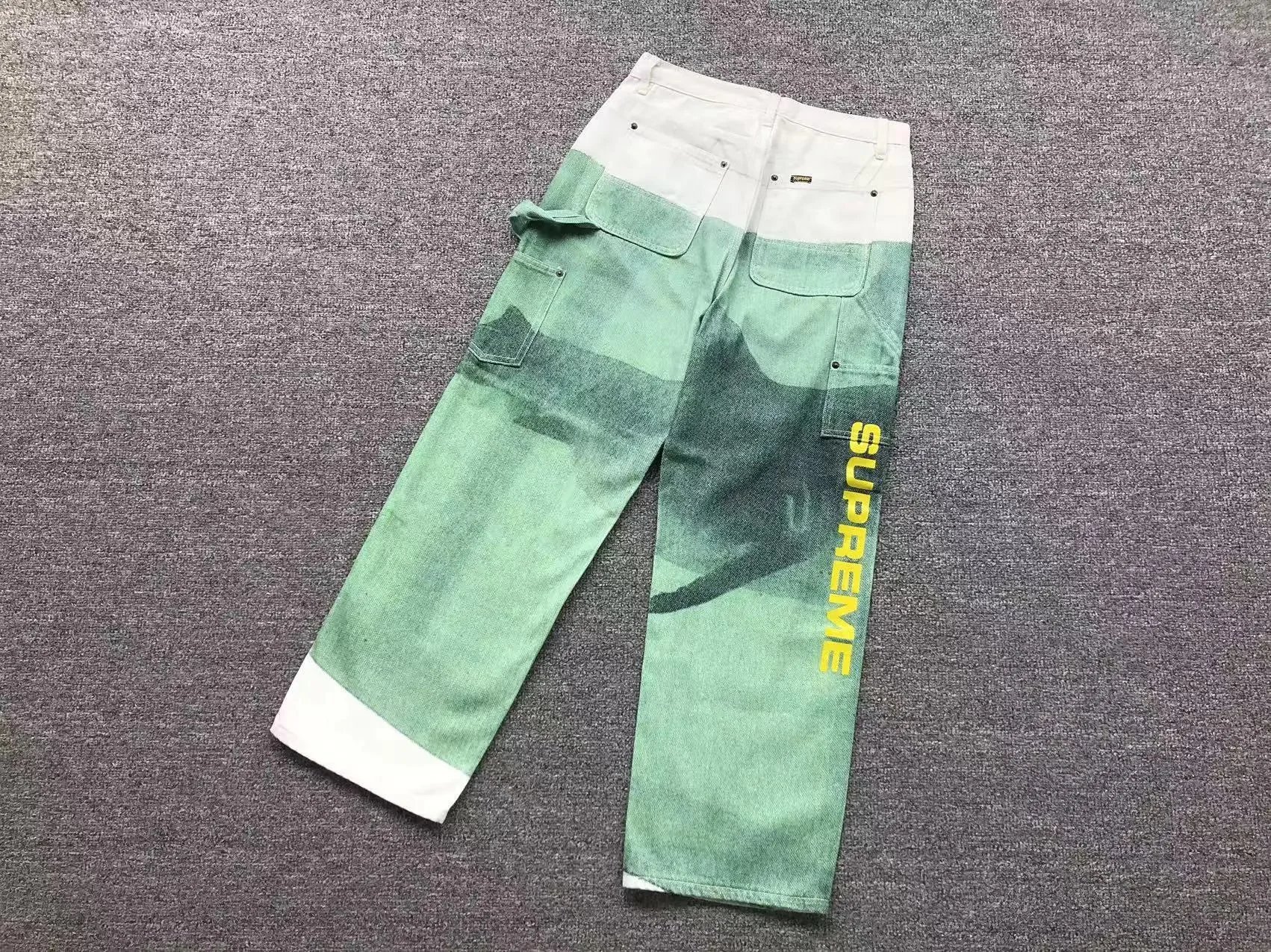 A322# Artist Collaboration Shark (Green)