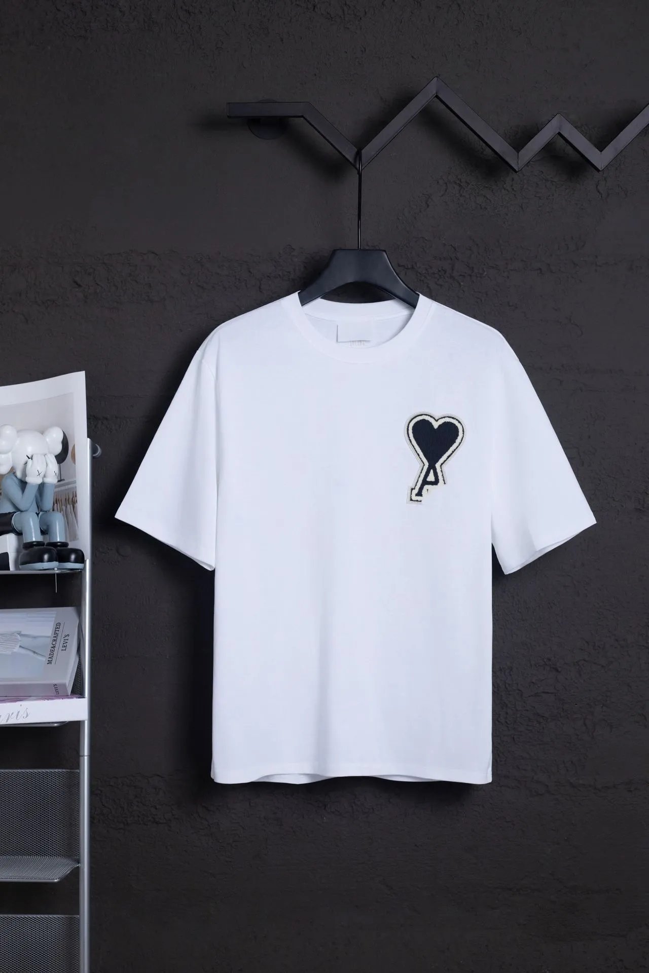 AMI Heart Print Crew Neck T-Shirt photo 7
